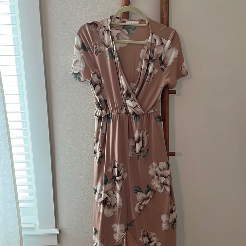 Mauve Floral faux Wrap Dress size Large